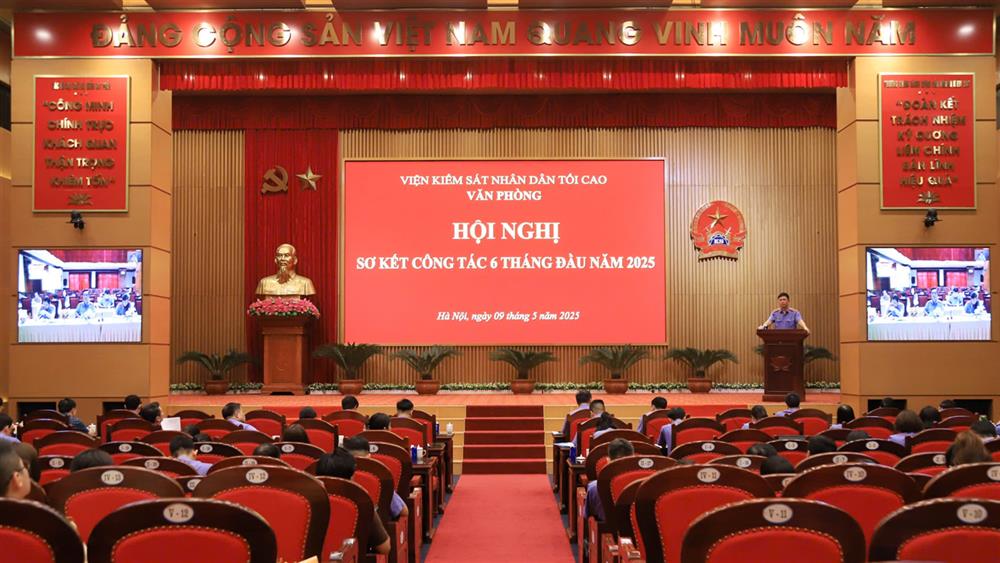 Tập trung kiện toàn tổ chức bộ máy Viện kiểm sát 3 cấp- Ảnh 1. Tập trung kiện toàn tổ chức bộ máy Viện kiểm sát 3 cấp- Ảnh 1.