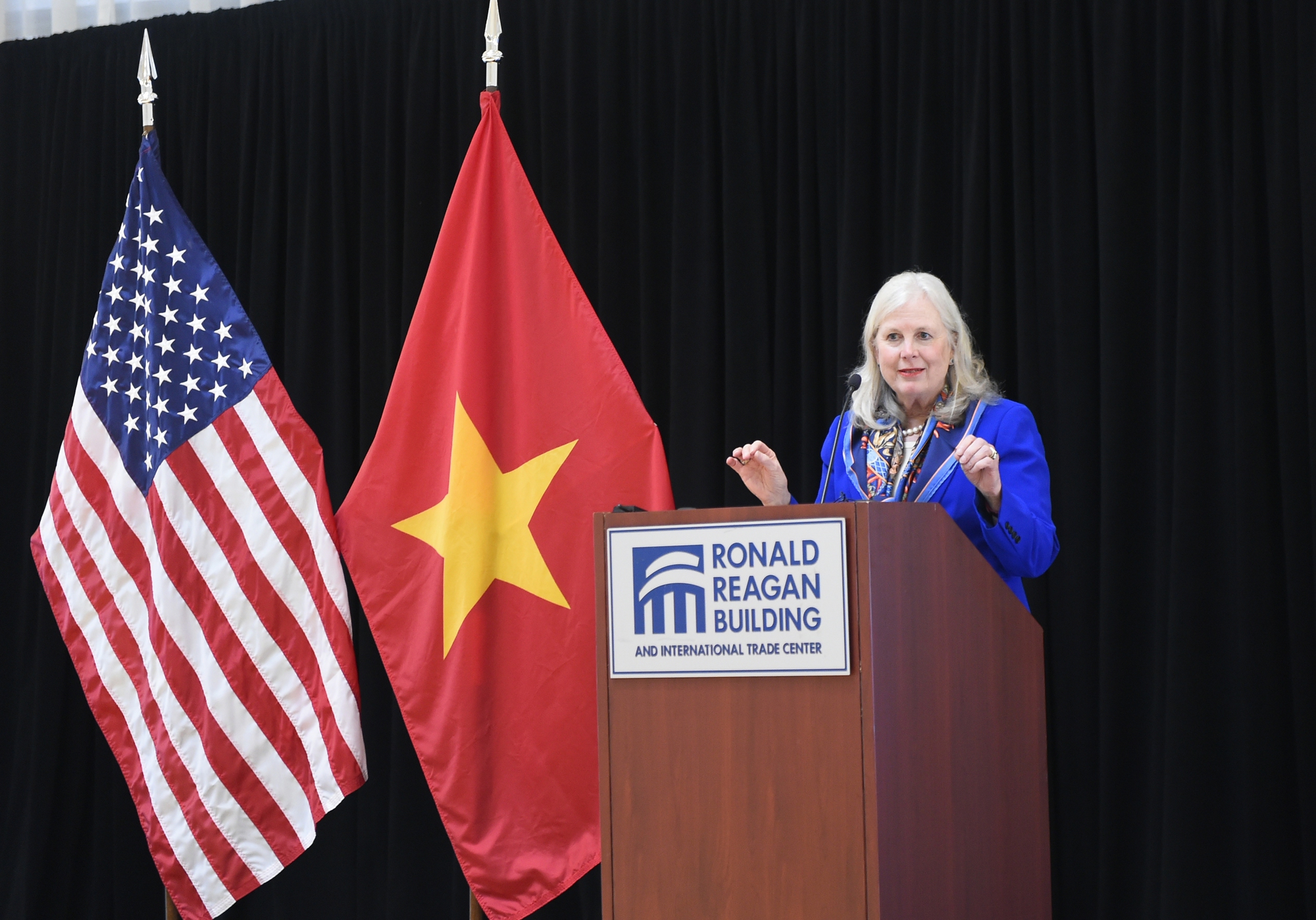 Doanh nghiệp Việt 'đổ bộ' vào Hoa Kỳ: Tìm cơ hội hợp tác đầu tư từ SelectUSA 2025- Ảnh 5. Doanh nghiệp Việt 'đổ bộ' vào Hoa Kỳ: Tìm cơ hội hợp tác đầu tư từ SelectUSA 2025- Ảnh 5.