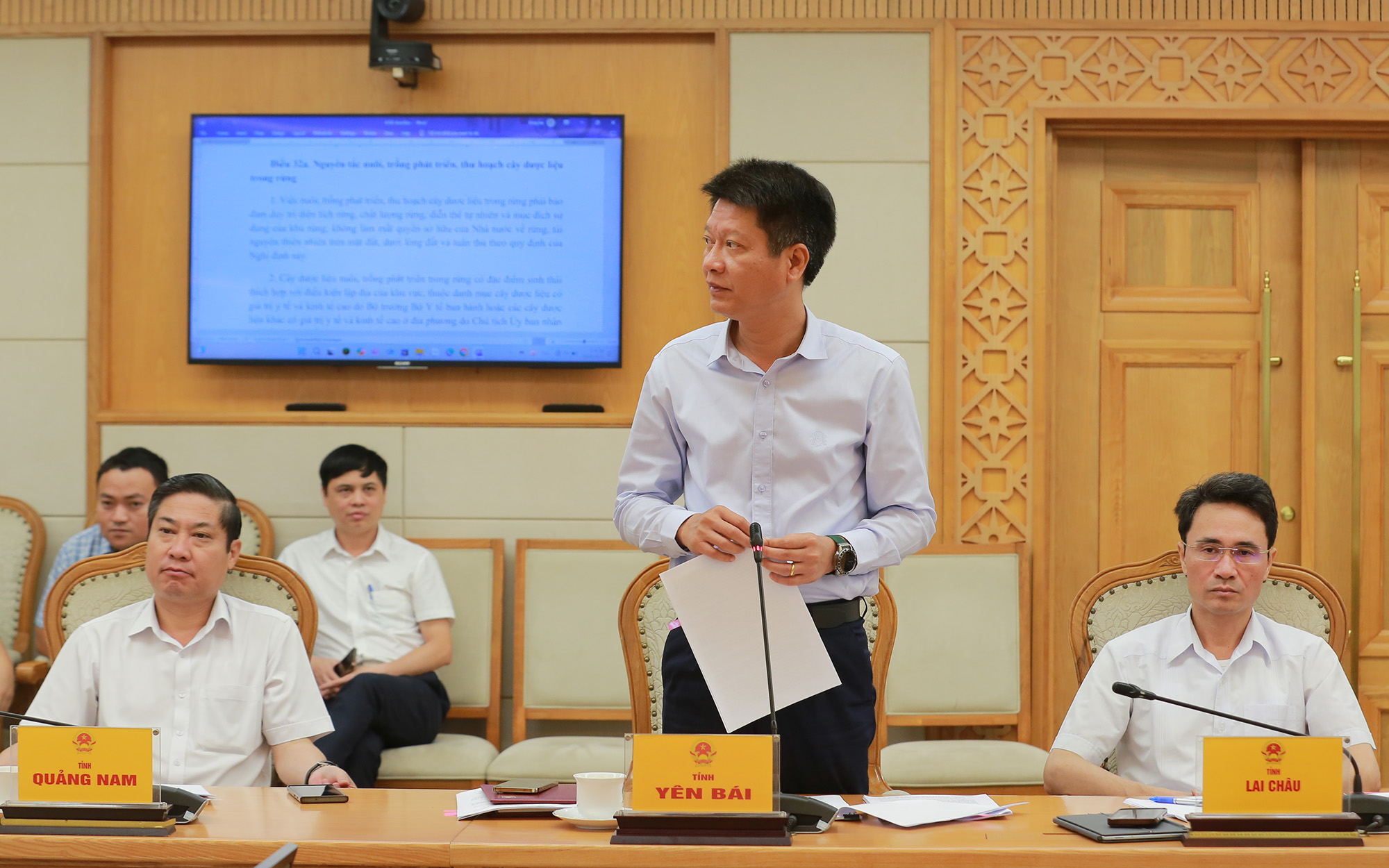 Nuôi, trồng dược liệu dưới tán rừng phải gắn chặt với 'giữ dân, giữ rừng'- Ảnh 2. Nuôi, trồng dược liệu dưới tán rừng phải gắn chặt với 'giữ dân, giữ rừng'- Ảnh 2.