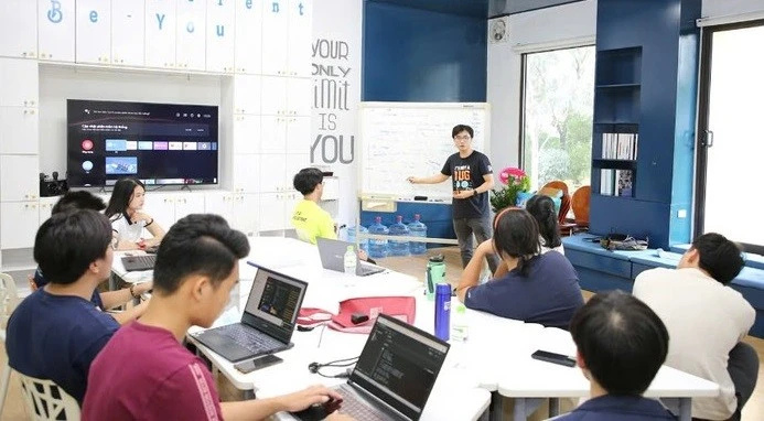 Từ năm 2025, toàn bộ sinh viên ĐHQGHN sẽ học về trí tuệ nhân tạo- Ảnh 2.