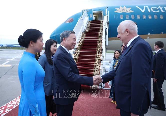 Tổng Bí thư Tô Lâm hội kiến Thủ tướng Belarus- Ảnh 3. Tổng Bí thư Tô Lâm hội kiến Thủ tướng Belarus- Ảnh 3.