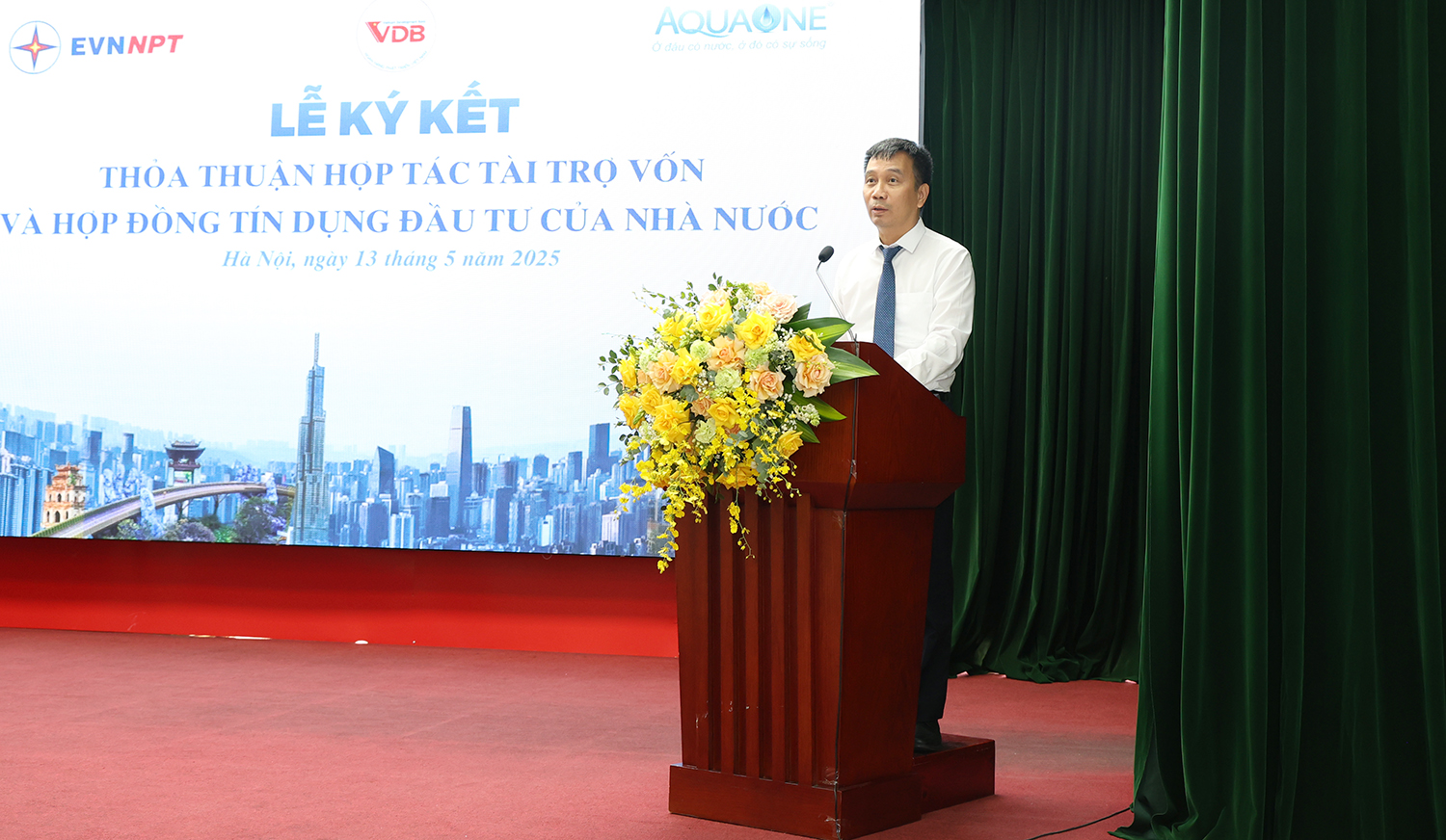 EVNNPT ký thỏa thuận hợp tác tài trợ vốn tín dụng đầu tư của Nhà nước với Ngân hàng VDB- Ảnh 5. EVNNPT ký thỏa thuận hợp tác tài trợ vốn tín dụng đầu tư của Nhà nước với Ngân hàng VDB- Ảnh 5.