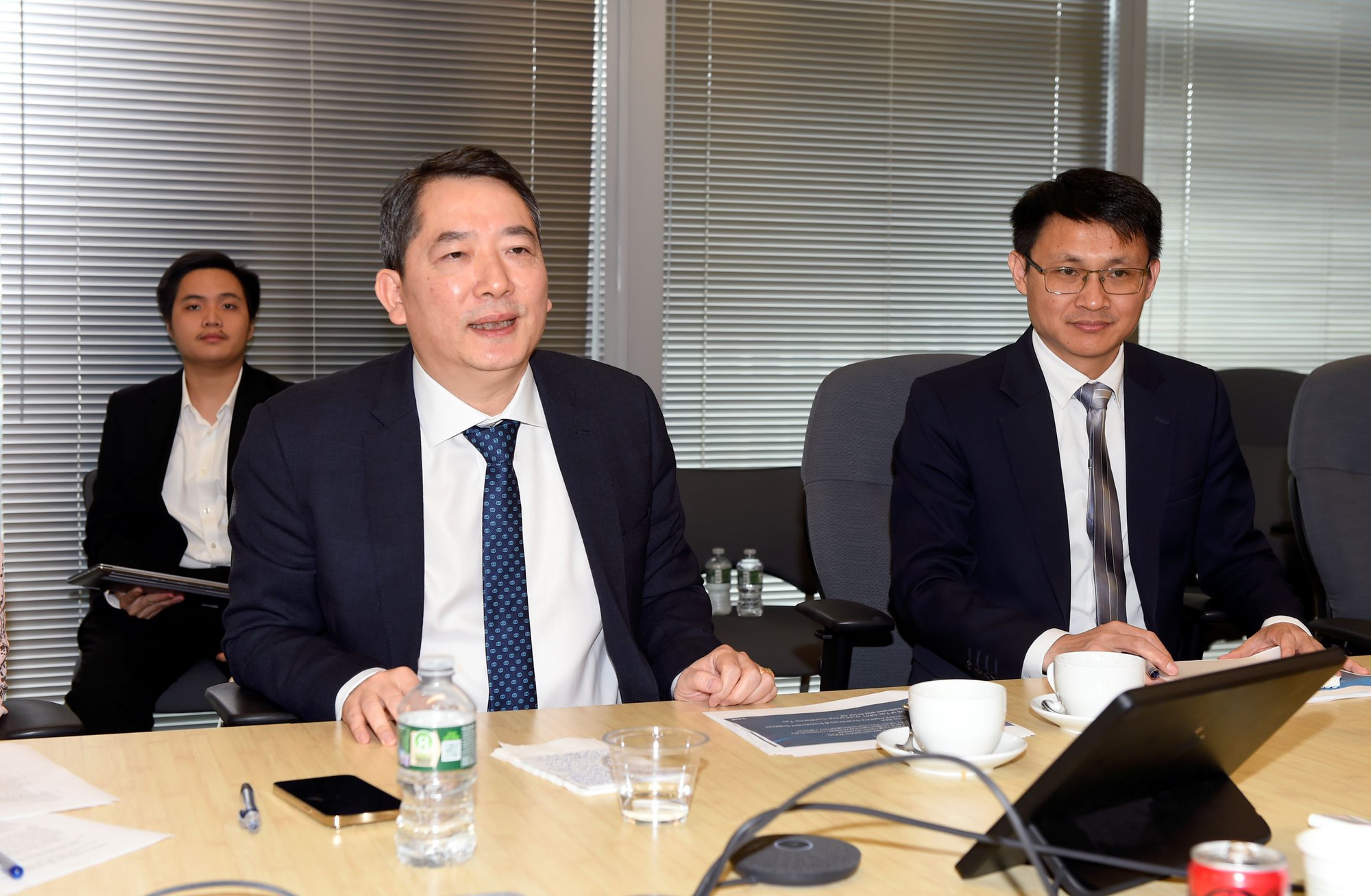Việt Nam - Hoa Kỳ thúc đẩy hợp tác AI và bán dẫn- Ảnh 1. Việt Nam - Hoa Kỳ thúc đẩy hợp tác AI và bán dẫn- Ảnh 1.