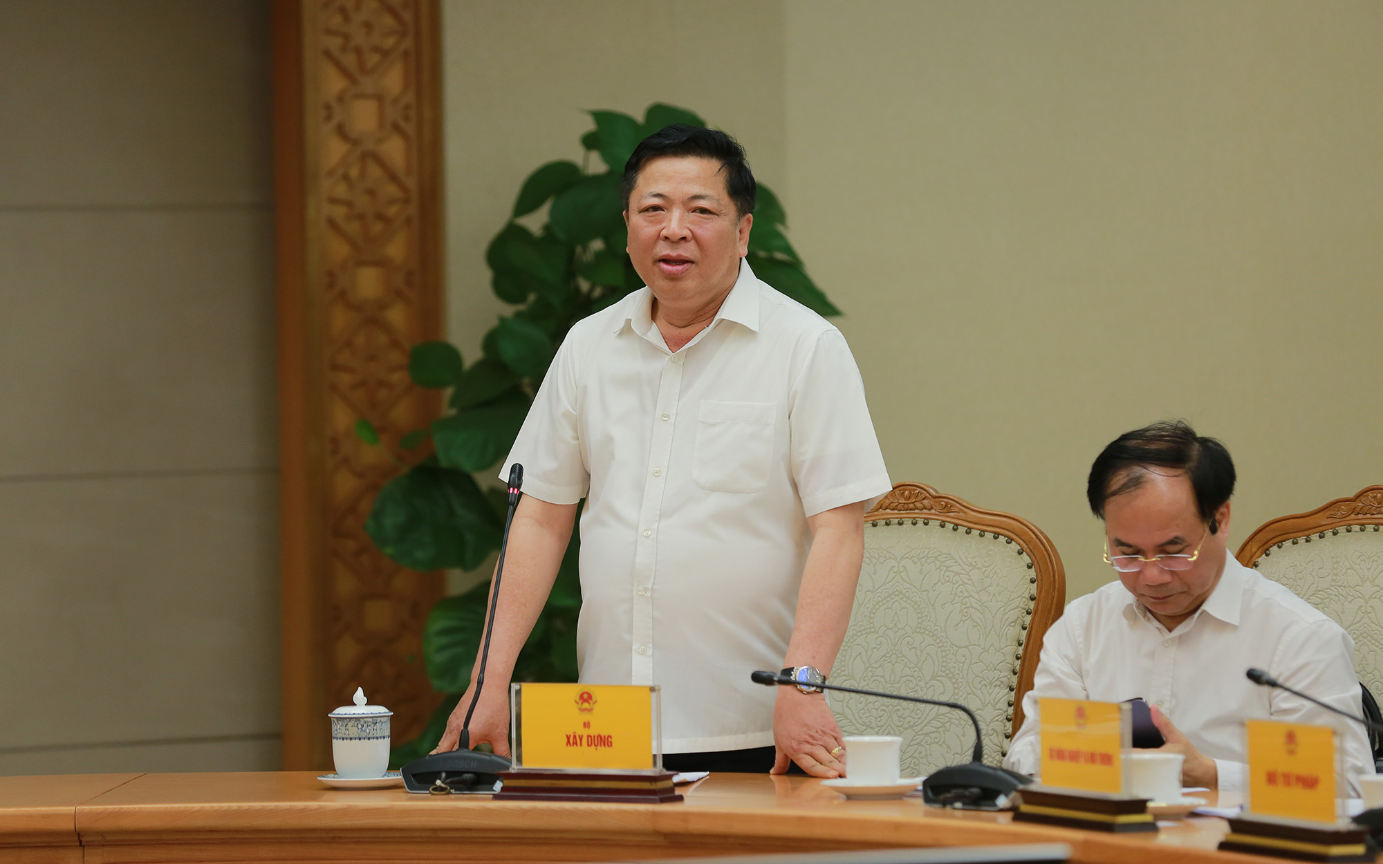 Thị trường bất động sản cần những 'liều thuốc mạnh' và thực chất hơn- Ảnh 2. Thị trường bất động sản cần những 'liều thuốc mạnh' và thực chất hơn- Ảnh 2.