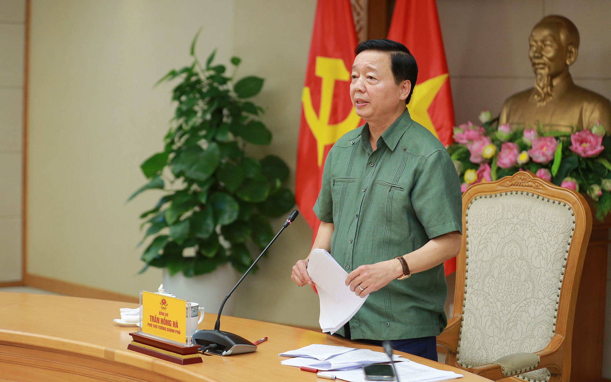 Thị trường bất động sản cần những 'liều thuốc mạnh' và thực chất hơn- Ảnh 7. Thị trường bất động sản cần những 'liều thuốc mạnh' và thực chất hơn- Ảnh 7.
