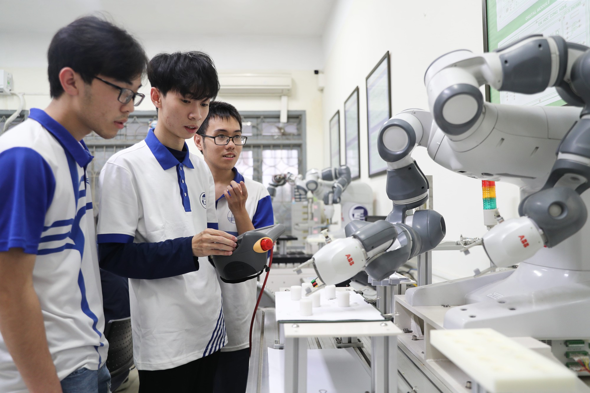 CHỌN NGÀNH NGHỀ: Đừng để mông lung trở thành lựa chọn- Ảnh 3.