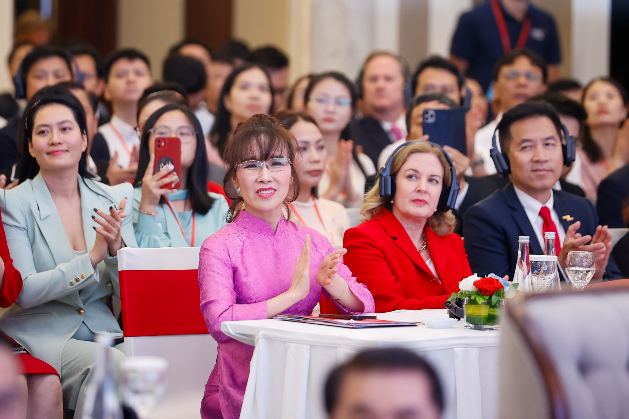 Thủ tướng Paetongtarn: Thái Lan và Việt Nam là những động lực chính thúc đẩy tăng trưởng kinh tế ASEAN- Ảnh 6. Thủ tướng Paetongtarn: Thái Lan và Việt Nam là những động lực chính thúc đẩy tăng trưởng kinh tế ASEAN- Ảnh 6.