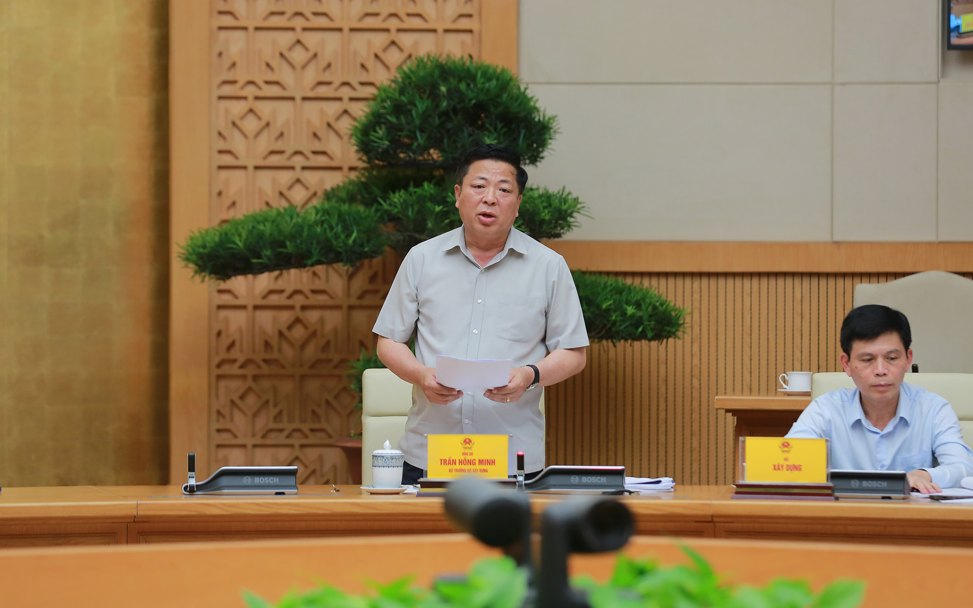 Hành động quyết liệt, trách nhiệm hơn nữa để tiếp tục kéo giảm tai nạn giao thông- Ảnh 2. Hành động quyết liệt, trách nhiệm hơn nữa để tiếp tục kéo giảm tai nạn giao thông- Ảnh 2.