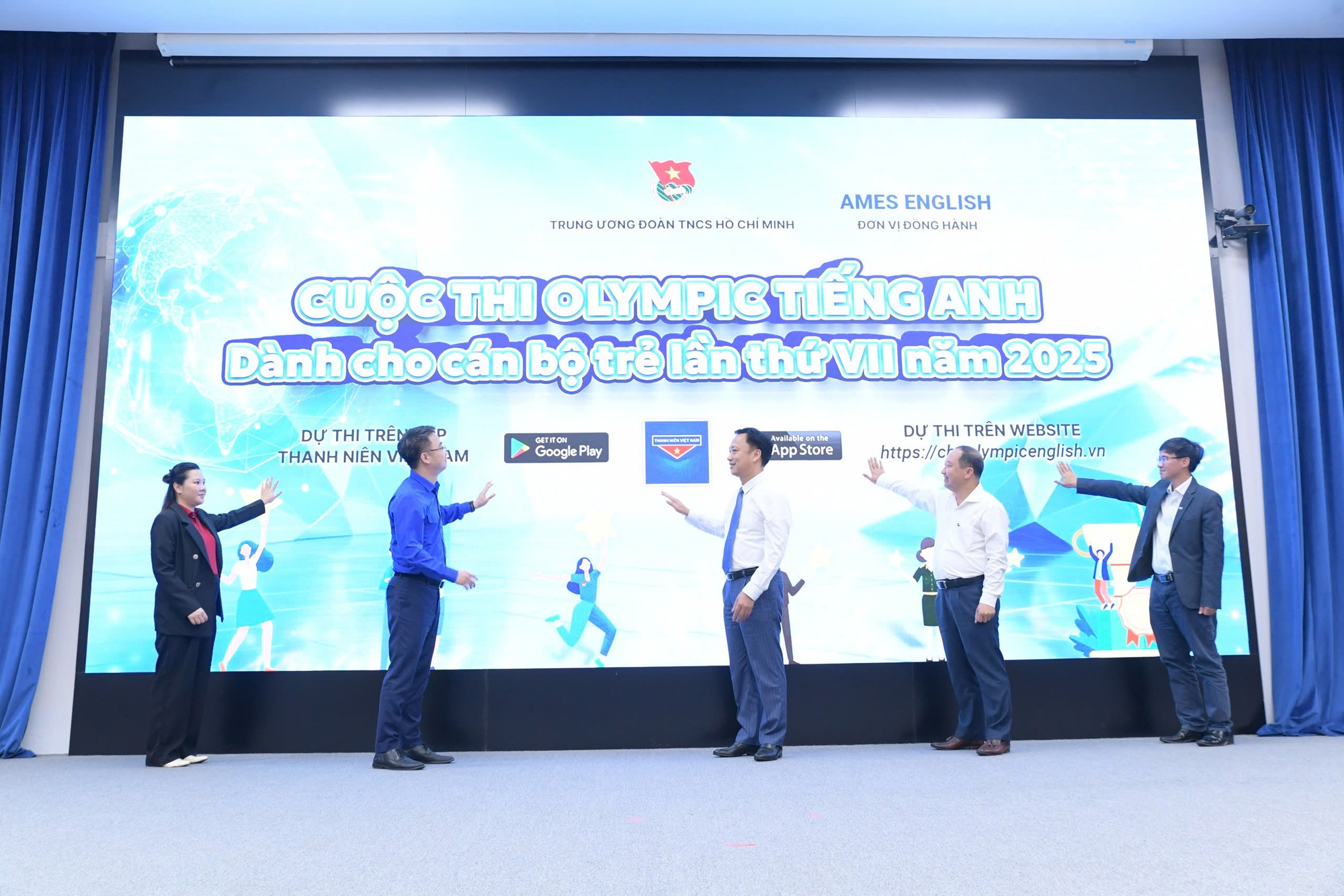 'Cán bộ trẻ cùng tiếng Anh bước vào kỷ nguyên vươn mình của dân tộc'- Ảnh 1. 'Cán bộ trẻ cùng tiếng Anh bước vào kỷ nguyên vươn mình của dân tộc'- Ảnh 1.
