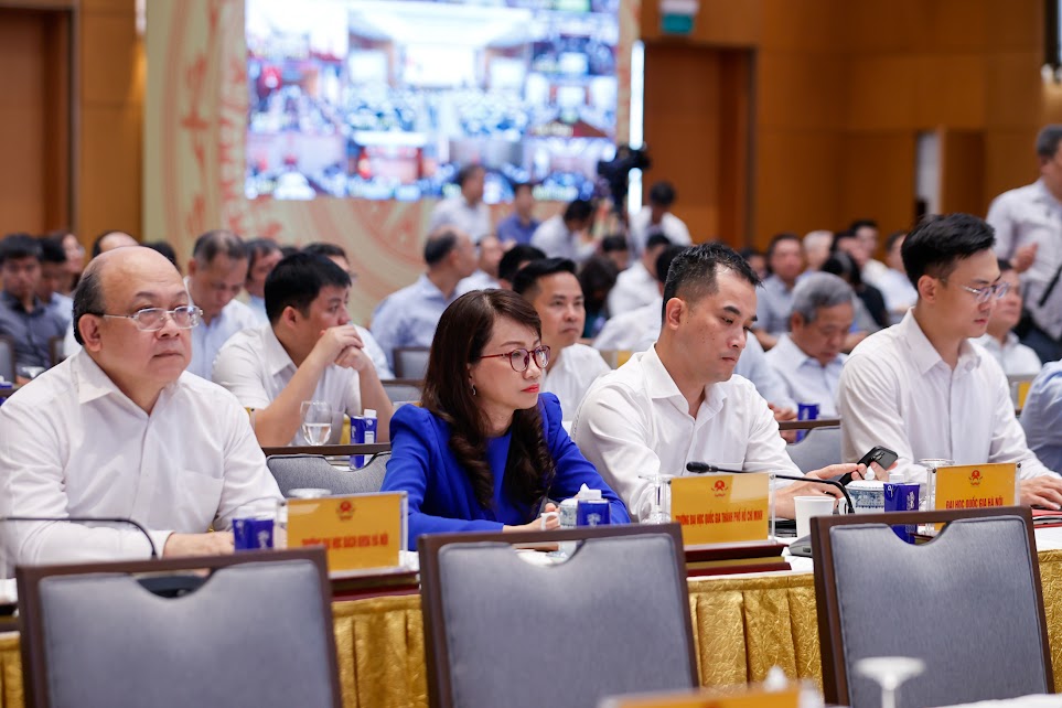 Cải cách hành chính đi vào chiều sâu, hướng tới bộ máy tinh gọn, hiệu quả- Ảnh 3. Cải cách hành chính đi vào chiều sâu, hướng tới bộ máy tinh gọn, hiệu quả- Ảnh 3.