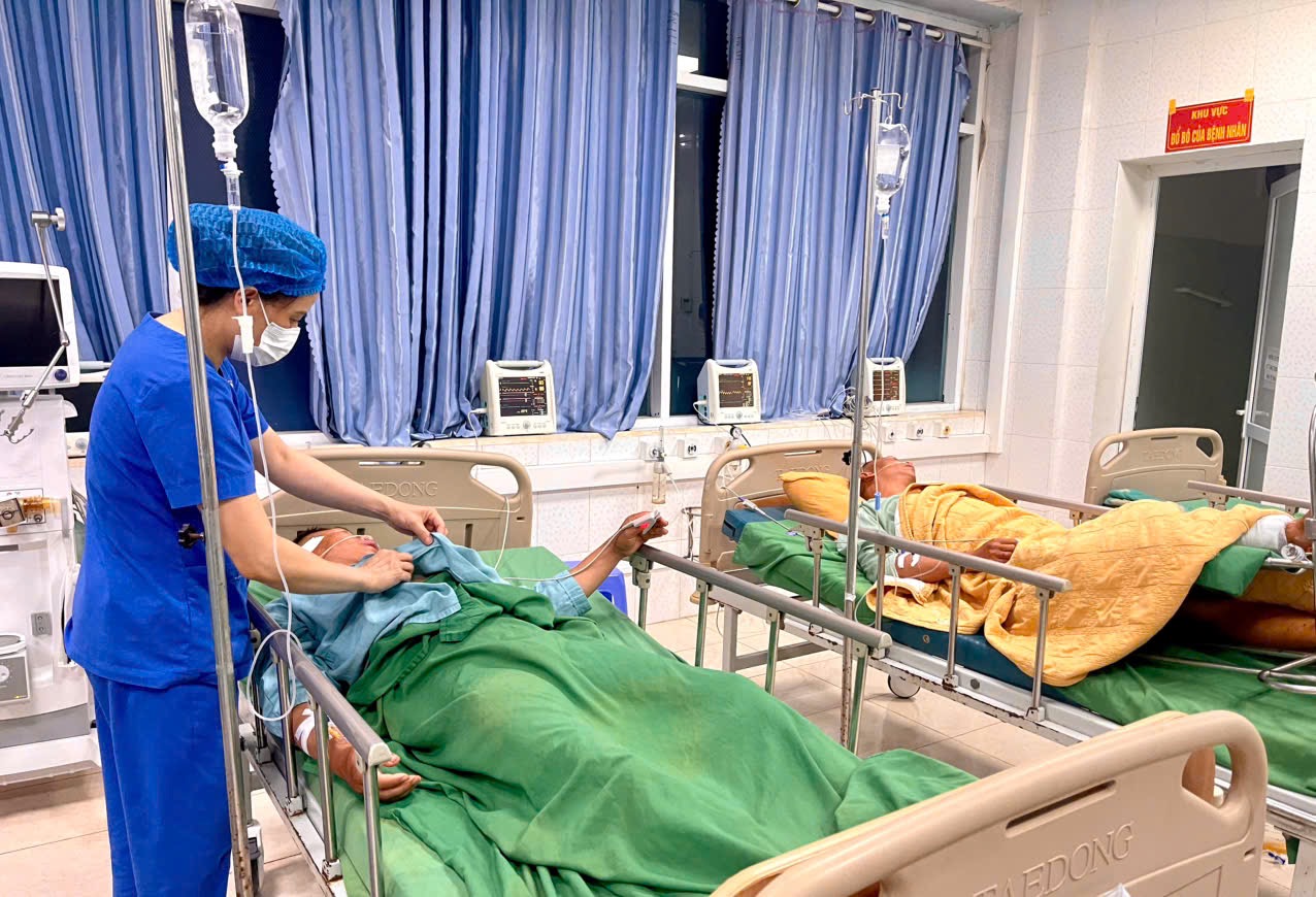 Câp nhật khắc phục sự cố sạt lở công trình thủy điện ở Lai Châu: Tìm thấy thi thể 5 nạn nhân- Ảnh 2. Câp nhật khắc phục sự cố sạt lở công trình thủy điện ở Lai Châu: Tìm thấy thi thể 5 nạn nhân- Ảnh 2.