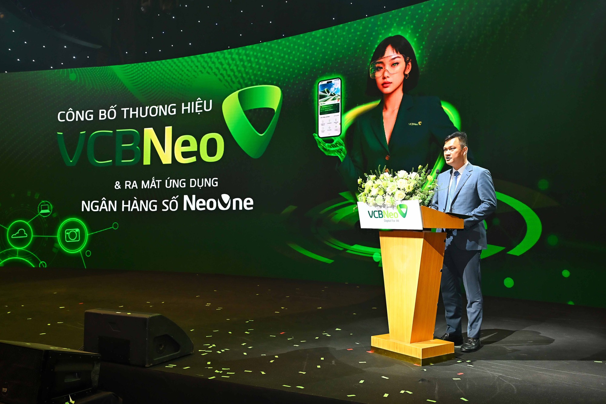VCBNeo công bố thương hiệu mới và ứng dụng ngân hàng số NeoOne- Ảnh 4. VCBNeo công bố thương hiệu mới và ứng dụng ngân hàng số NeoOne- Ảnh 4.