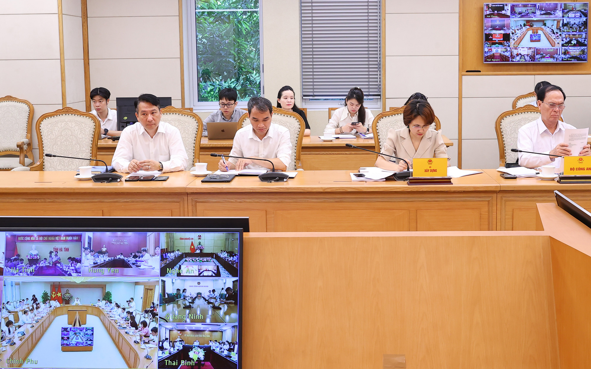 Phân cấp, phân quyền phải gắn với điều kiện thực thi và giám sát rõ ràng- Ảnh 4. Phân cấp, phân quyền phải gắn với điều kiện thực thi và giám sát rõ ràng- Ảnh 4.