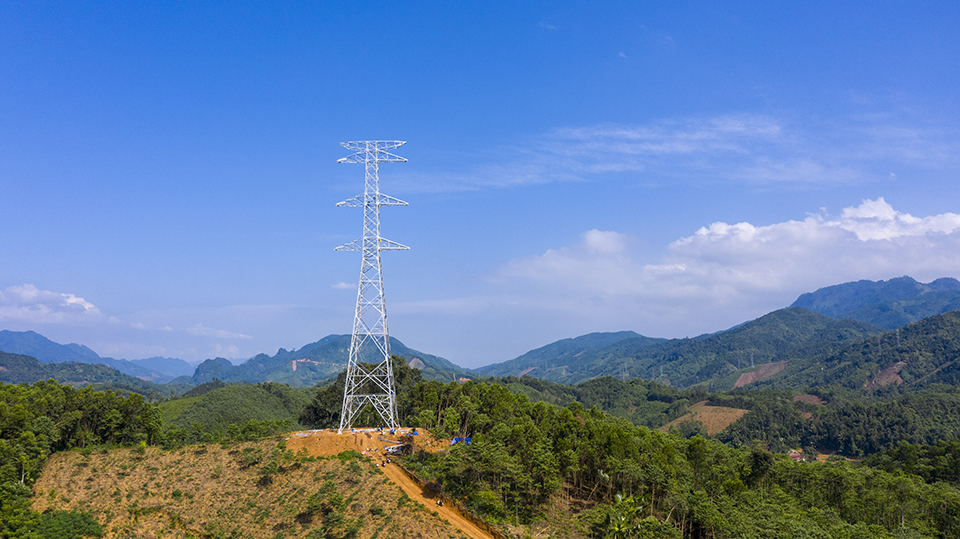 Dự án đường dây 500kV Lào Cai - Vĩnh Yên: Phấn đấu hoàn thành bàn giao mặt bằng trong tháng 5/2025- Ảnh 2. Dự án đường dây 500kV Lào Cai - Vĩnh Yên: Phấn đấu hoàn thành bàn giao mặt bằng trong tháng 5/2025- Ảnh 2.