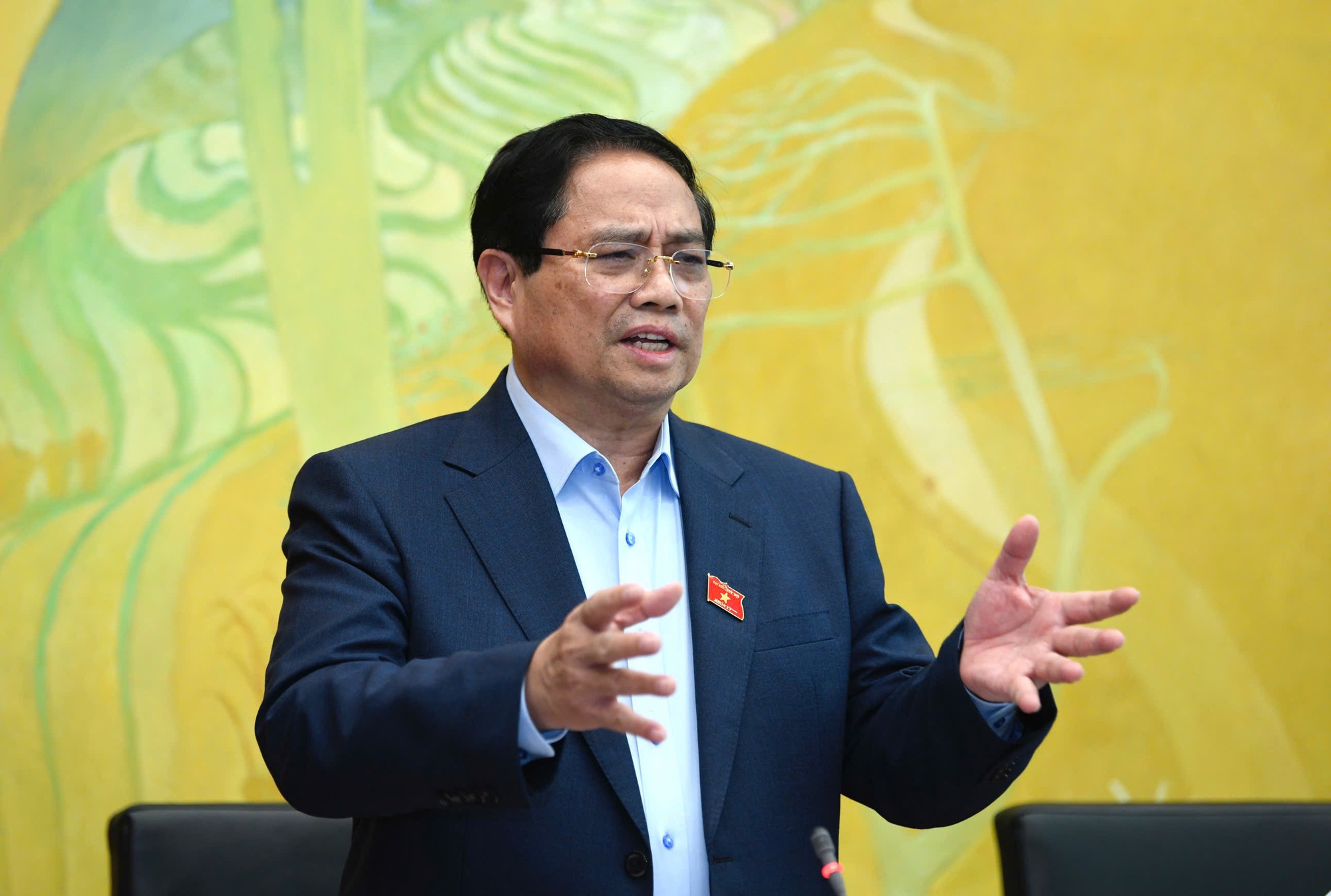 Thủ tướng: Thế giới giảm tăng trưởng nhưng Việt Nam phấn đấu đạt mức cao- Ảnh 1. Thủ tướng: Thế giới giảm tăng trưởng nhưng Việt Nam phấn đấu đạt mức cao- Ảnh 1.