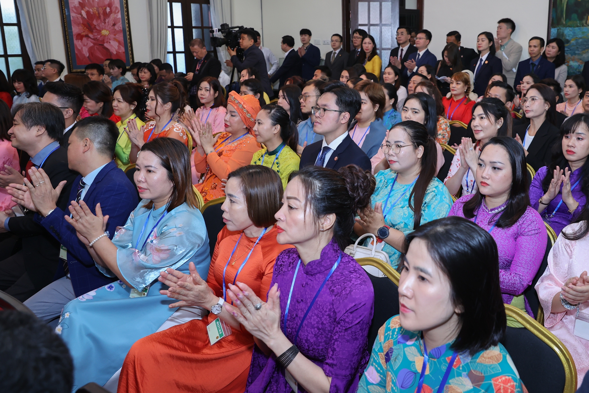 Thủ tướng: Tạo thuận lợi nhất cho tất cả người yêu nước cùng đóng góp và chia sẻ niềm tự hào về đất nước- Ảnh 7. Thủ tướng: Tạo thuận lợi nhất cho tất cả người yêu nước cùng đóng góp và chia sẻ niềm tự hào về đất nước- Ảnh 7.