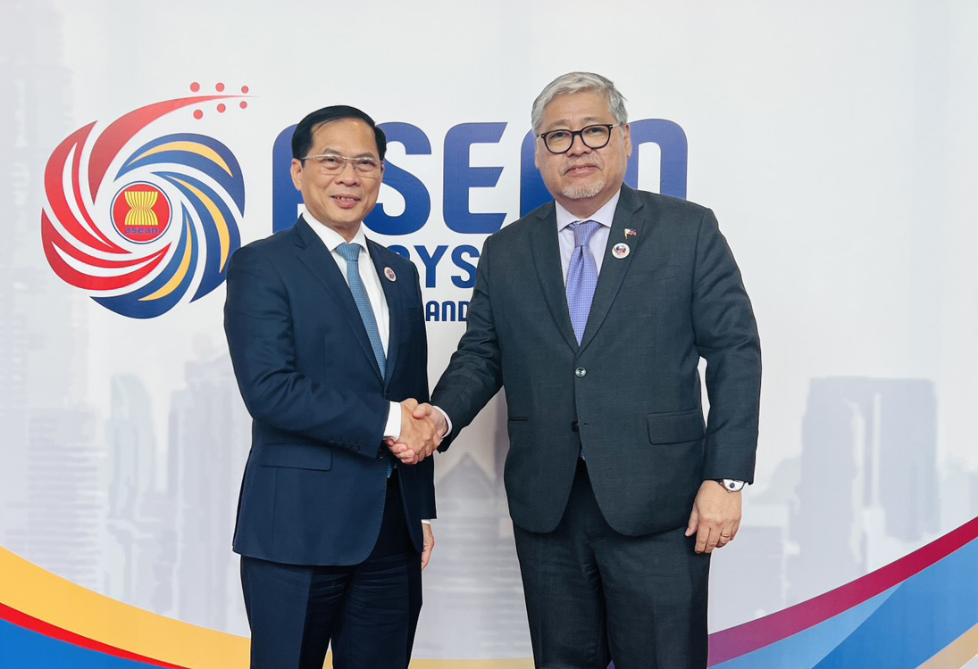 Việt Nam, Philippines nhất trí tăng cường vai trò trung tâm của ASEAN- Ảnh 1. Việt Nam, Philippines nhất trí tăng cường vai trò trung tâm của ASEAN- Ảnh 1.