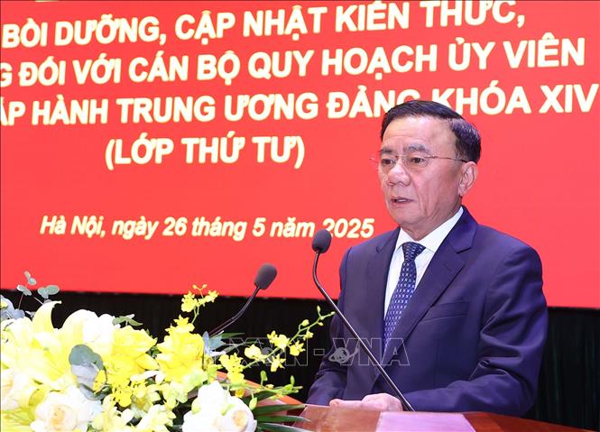 Xây dựng phương pháp, tư duy khoa học và tầm nhìn chiến lược cho cán bộ quy hoạch Ủy viên Trung ương Đảng khóa XIV- Ảnh 2. Xây dựng phương pháp, tư duy khoa học và tầm nhìn chiến lược cho cán bộ quy hoạch Ủy viên Trung ương Đảng khóa XIV- Ảnh 2.