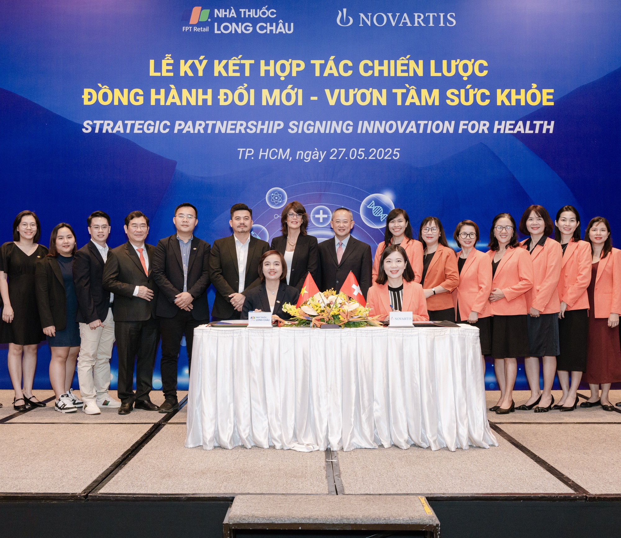 Đưa tiêu chuẩn điều trị hàng đầu thế giới đến Việt Nam: Hợp lực vì người bệnh mạn tính sống khỏe hơn mỗi ngày- Ảnh 1. Đưa tiêu chuẩn điều trị hàng đầu thế giới đến Việt Nam: Hợp lực vì người bệnh mạn tính sống khỏe hơn mỗi ngày- Ảnh 1.