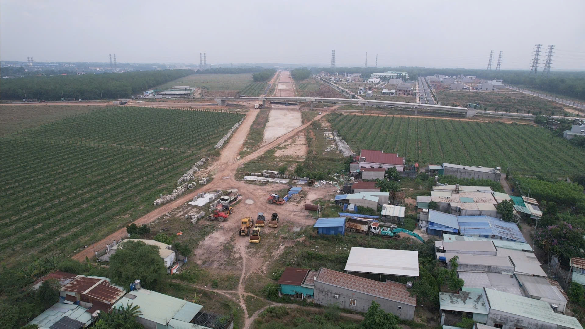 Khẩn trương quyết toán chi phí GPMB các dự án giao thông trước sáp nhập
- Ảnh 1. Khẩn trương quyết toán chi phí GPMB các dự án giao thông trước sáp nhập
- Ảnh 1.