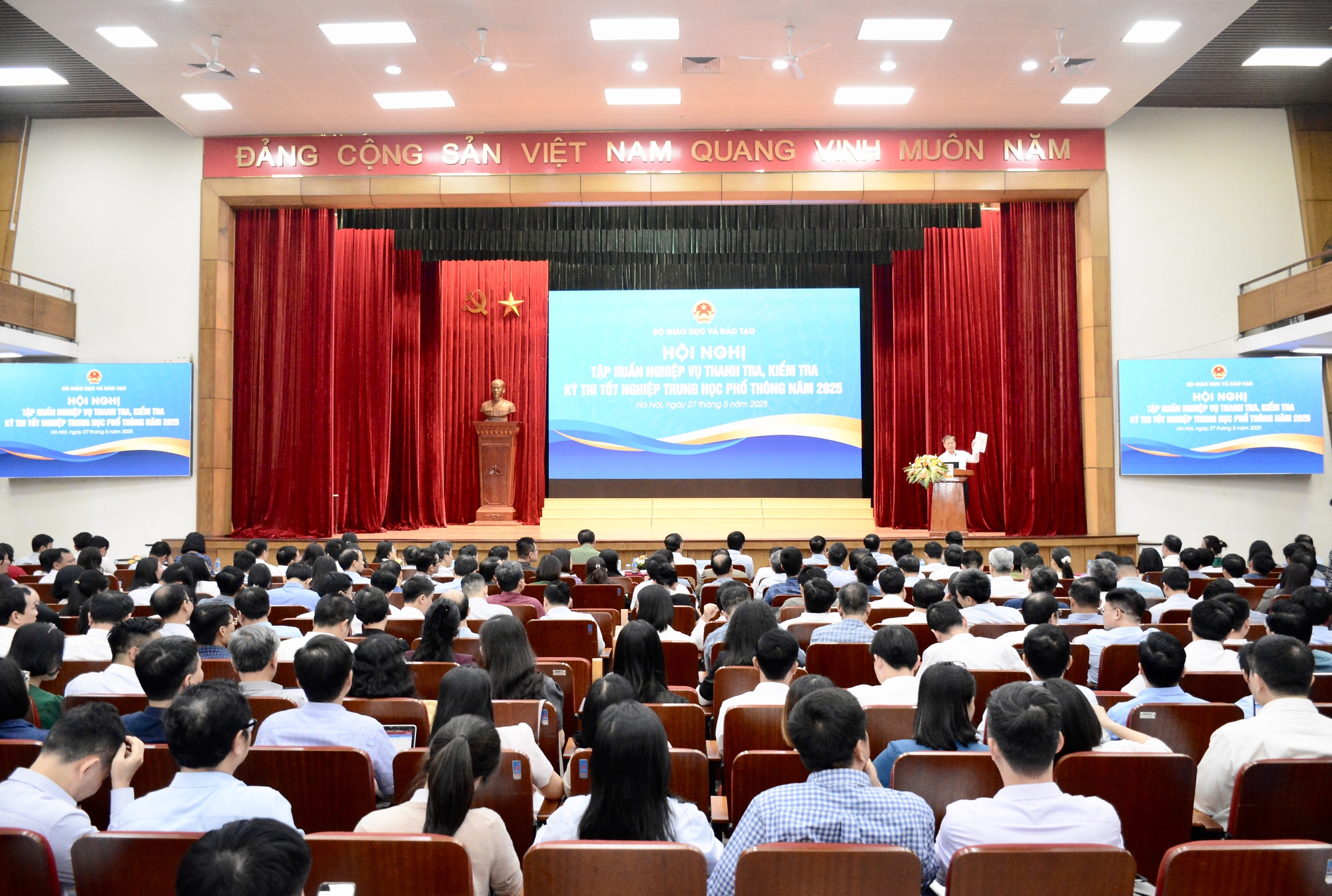 Siết chặt thanh tra, kiểm tra kỳ thi tốt nghiệp THPT 2025- Ảnh 2. Siết chặt thanh tra, kiểm tra kỳ thi tốt nghiệp THPT 2025- Ảnh 2.
