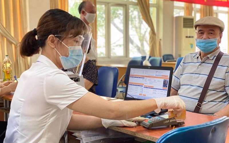 Hướng dẫn trường hợp được nghỉ hưu thấp hơn tuổi quy định