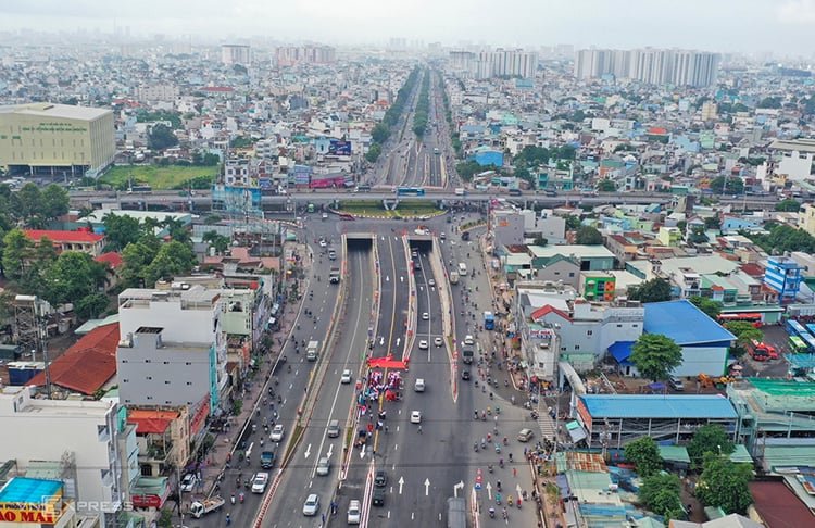 THI HÀNH PHÁP LUẬT NGHIÊM MINH, QUỐC GIA VỮNG MẠNH- Ảnh 1. THI HÀNH PHÁP LUẬT NGHIÊM MINH, QUỐC GIA VỮNG MẠNH- Ảnh 1.