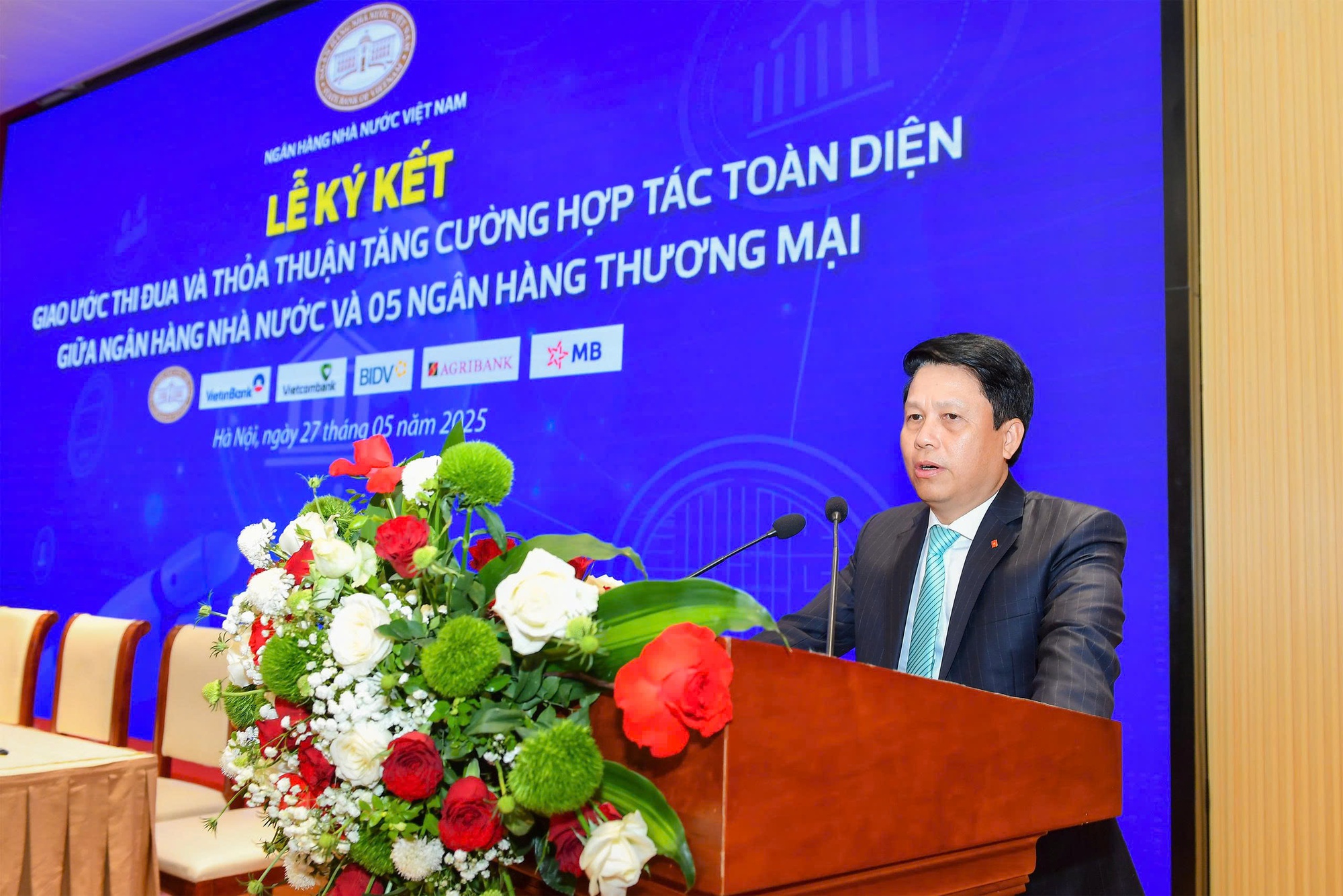 Chuyển đổi số ngành ngân hàng: Từ nghị quyết đến hành động cụ thể- Ảnh 2. Chuyển đổi số ngành ngân hàng: Từ nghị quyết đến hành động cụ thể- Ảnh 2.