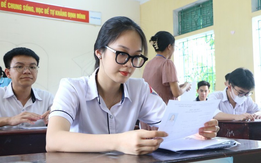Tăng cường phối hợp tổ chức Kỳ thi tốt nghiệp THPT 2025 an toàn, nghiêm túc- Ảnh 1. Tăng cường phối hợp tổ chức Kỳ thi tốt nghiệp THPT 2025 an toàn, nghiêm túc- Ảnh 1.