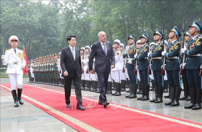 Chủ tịch nước Lương Cường chủ trì lễ đón chính thức Tổng thống Hungary- Ảnh 5. Chủ tịch nước Lương Cường chủ trì lễ đón chính thức Tổng thống Hungary- Ảnh 5.