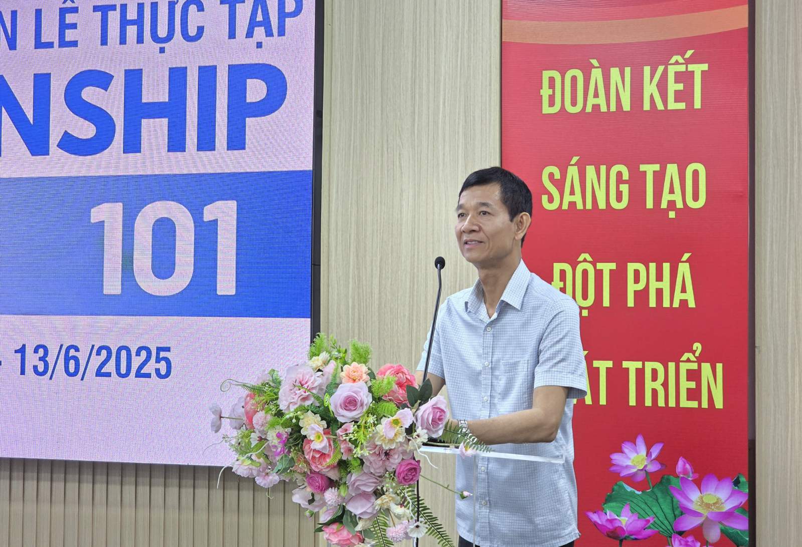 Trang bị toàn diện cho sinh viên trước ngưỡng cửa nghề nghiệp- Ảnh 2. Trang bị toàn diện cho sinh viên trước ngưỡng cửa nghề nghiệp- Ảnh 2.