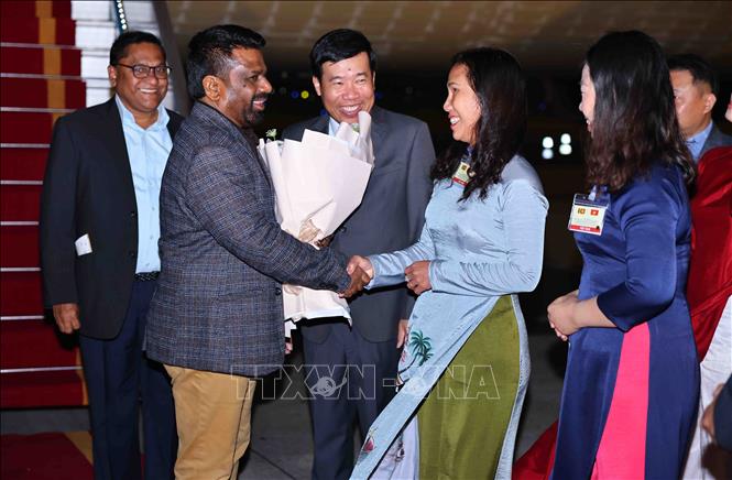 Tổng thống Sri Lanka Anura Kumara Dissanayaka bắt đầu thăm cấp Nhà nước đến Việt Nam- Ảnh 1. Tổng thống Sri Lanka Anura Kumara Dissanayaka bắt đầu thăm cấp Nhà nước đến Việt Nam- Ảnh 1.