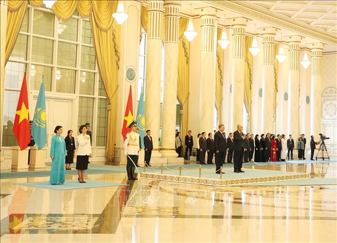 Lễ đón Tổng Bí thư Tô Lâm và Phu nhân thăm cấp Nhà nước Cộng hòa Kazakhstan- Ảnh 1. Lễ đón Tổng Bí thư Tô Lâm và Phu nhân thăm cấp Nhà nước Cộng hòa Kazakhstan- Ảnh 1.
