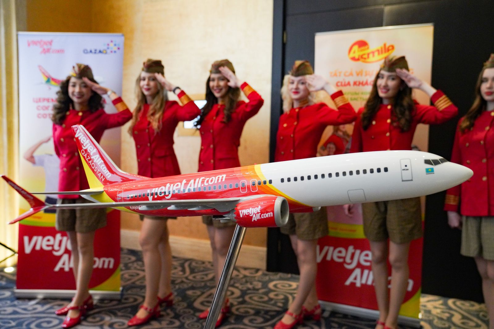 Vietjet ra mắt hãng hàng không Vietjet Qazaqstan- Ảnh 3. Vietjet ra mắt hãng hàng không Vietjet Qazaqstan- Ảnh 3.