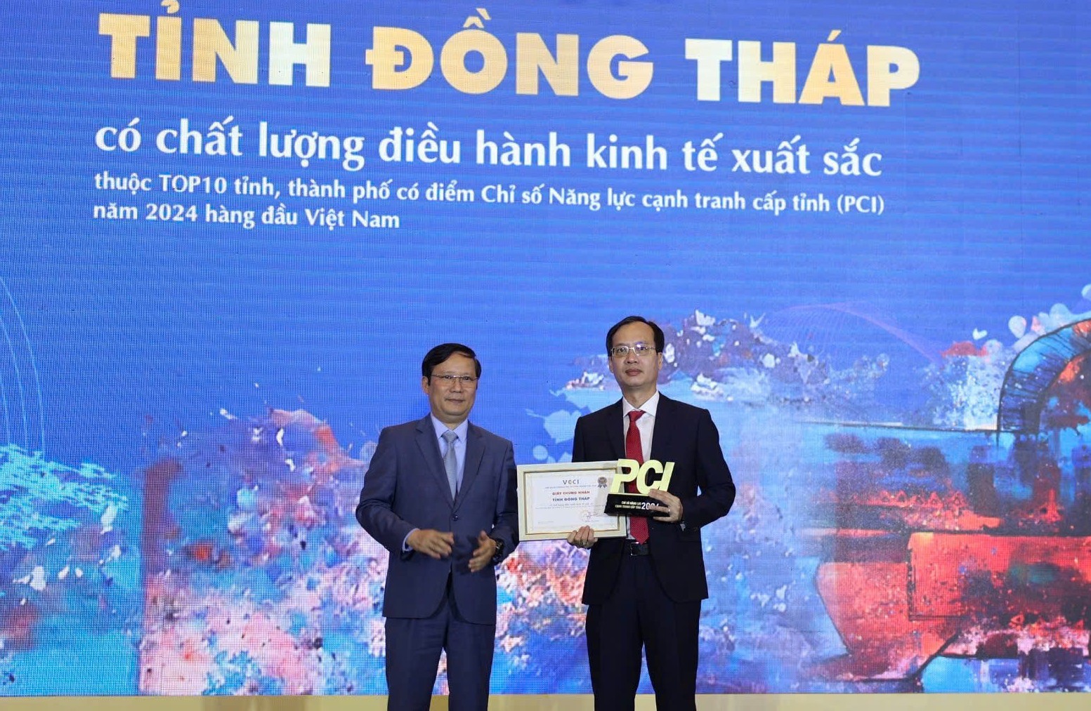 Đồng Tháp: Top 10 chất lượng điều hành kinh tế xuất sắc và Chỉ số Xanh cấp tỉnh- Ảnh 1. Đồng Tháp: Top 10 chất lượng điều hành kinh tế xuất sắc và Chỉ số Xanh cấp tỉnh- Ảnh 1.