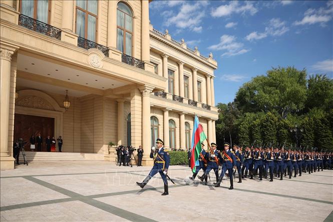 Lễ đón Tổng Bí thư Tô Lâm thăm cấp Nhà nước tới Azerbaijan- Ảnh 4. Lễ đón Tổng Bí thư Tô Lâm thăm cấp Nhà nước tới Azerbaijan- Ảnh 4.