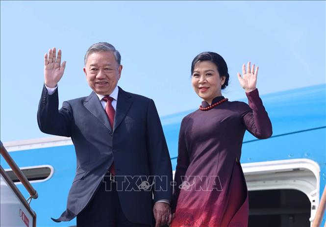 Tổng Bí thư Tô Lâm và Phu nhân bắt đầu thăm cấp Nhà nước Cộng hòa Azerbaijan- Ảnh 1. Tổng Bí thư Tô Lâm và Phu nhân bắt đầu thăm cấp Nhà nước Cộng hòa Azerbaijan- Ảnh 1.