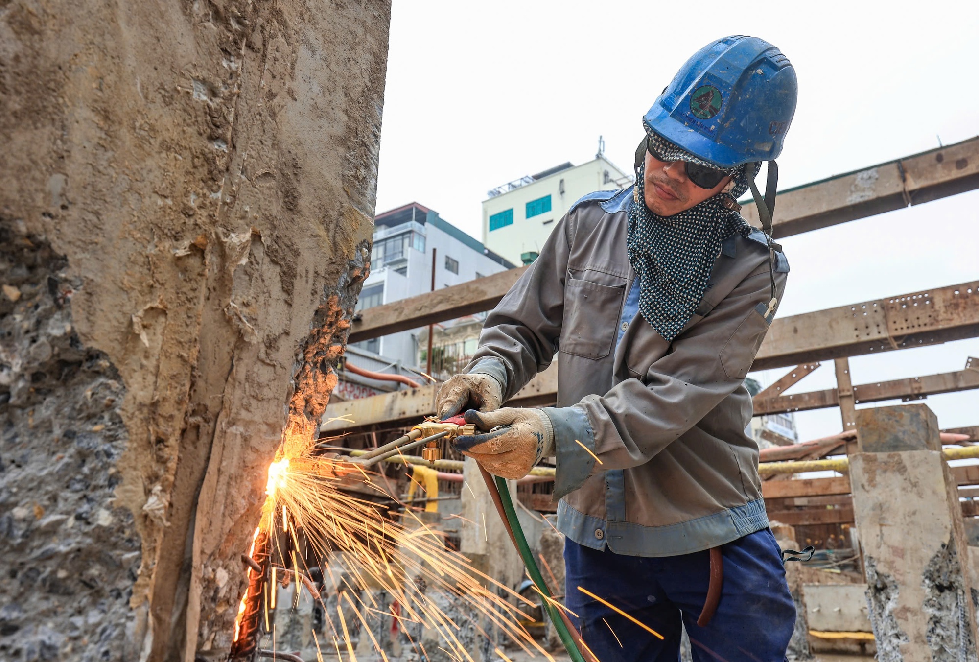 Tăng cường giám sát an toàn thi công trong xây dựng công trình- Ảnh 1. Tăng cường giám sát an toàn thi công trong xây dựng công trình- Ảnh 1.