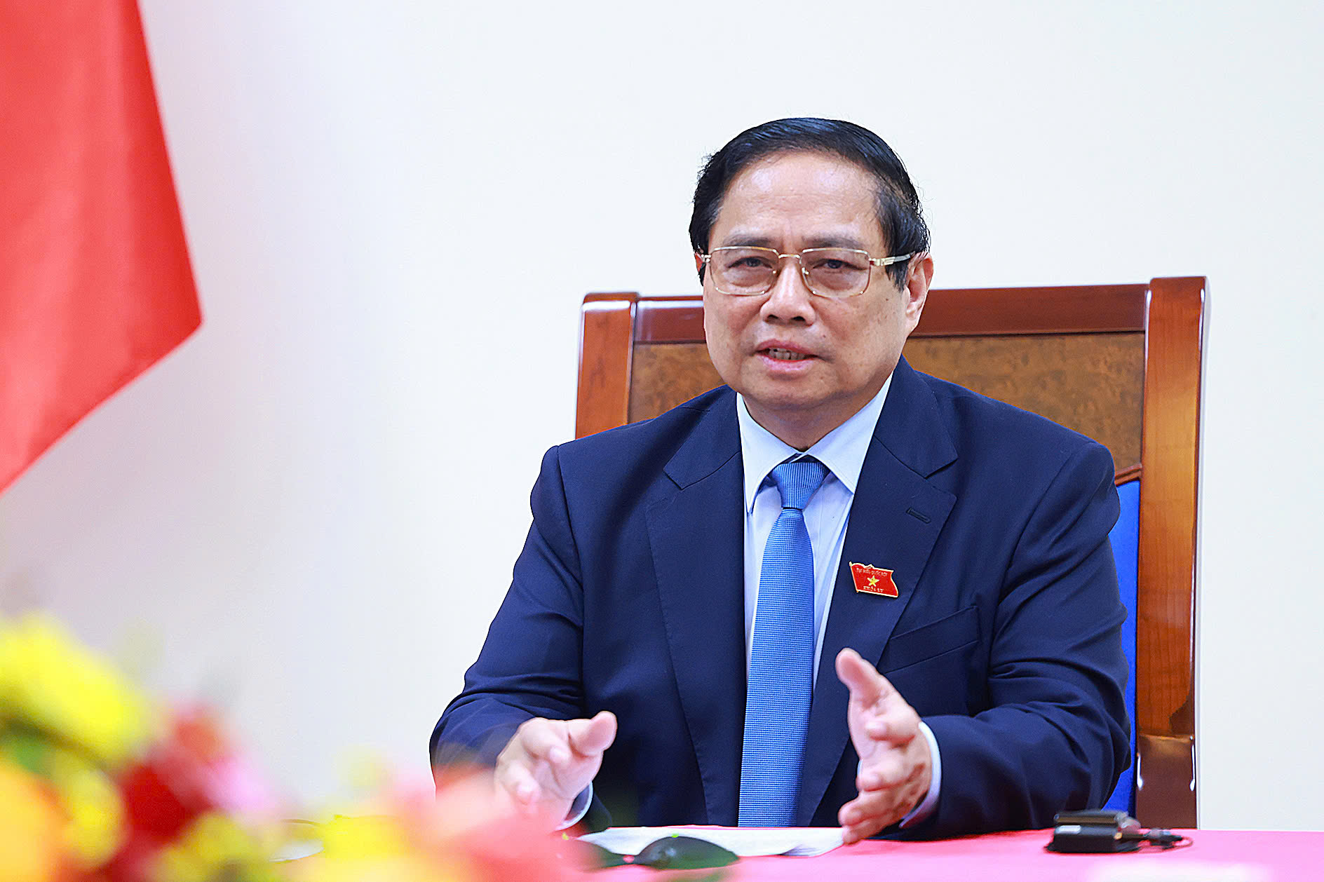 Thủ tướng Phạm Minh Chính điện đàm với Thủ tướng Singapore Lawrence Wong- Ảnh 1. Thủ tướng Phạm Minh Chính điện đàm với Thủ tướng Singapore Lawrence Wong- Ảnh 1.