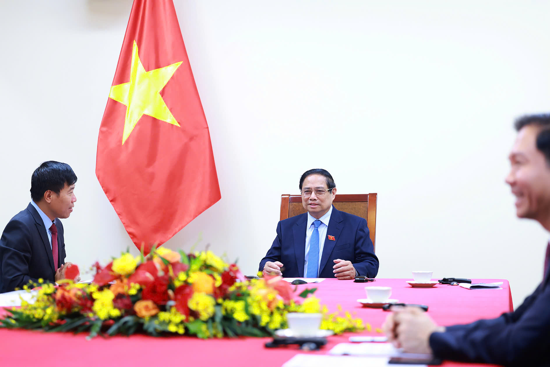 Thủ tướng Phạm Minh Chính điện đàm với Thủ tướng Singapore Lawrence Wong- Ảnh 3. Thủ tướng Phạm Minh Chính điện đàm với Thủ tướng Singapore Lawrence Wong- Ảnh 3.