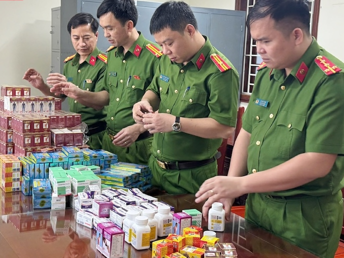 Tìm đúng chỗ hổng, tổng rà soát và quyết ngăn chặn hàng giả- Ảnh 3. Tìm đúng chỗ hổng, tổng rà soát và quyết ngăn chặn hàng giả- Ảnh 3.