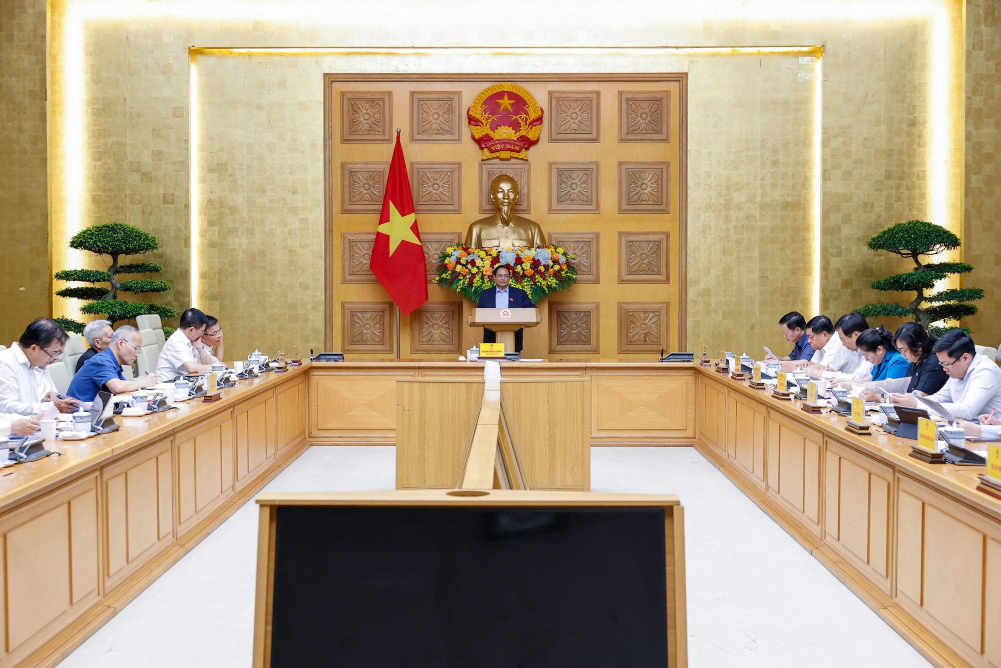 Thủ tướng: Thiết kế chính sách để đổi mới sáng tạo phát triển kinh tế tư nhân 'không có giới hạn'- Ảnh 2. Thủ tướng: Thiết kế chính sách để đổi mới sáng tạo phát triển kinh tế tư nhân 'không có giới hạn'- Ảnh 2.