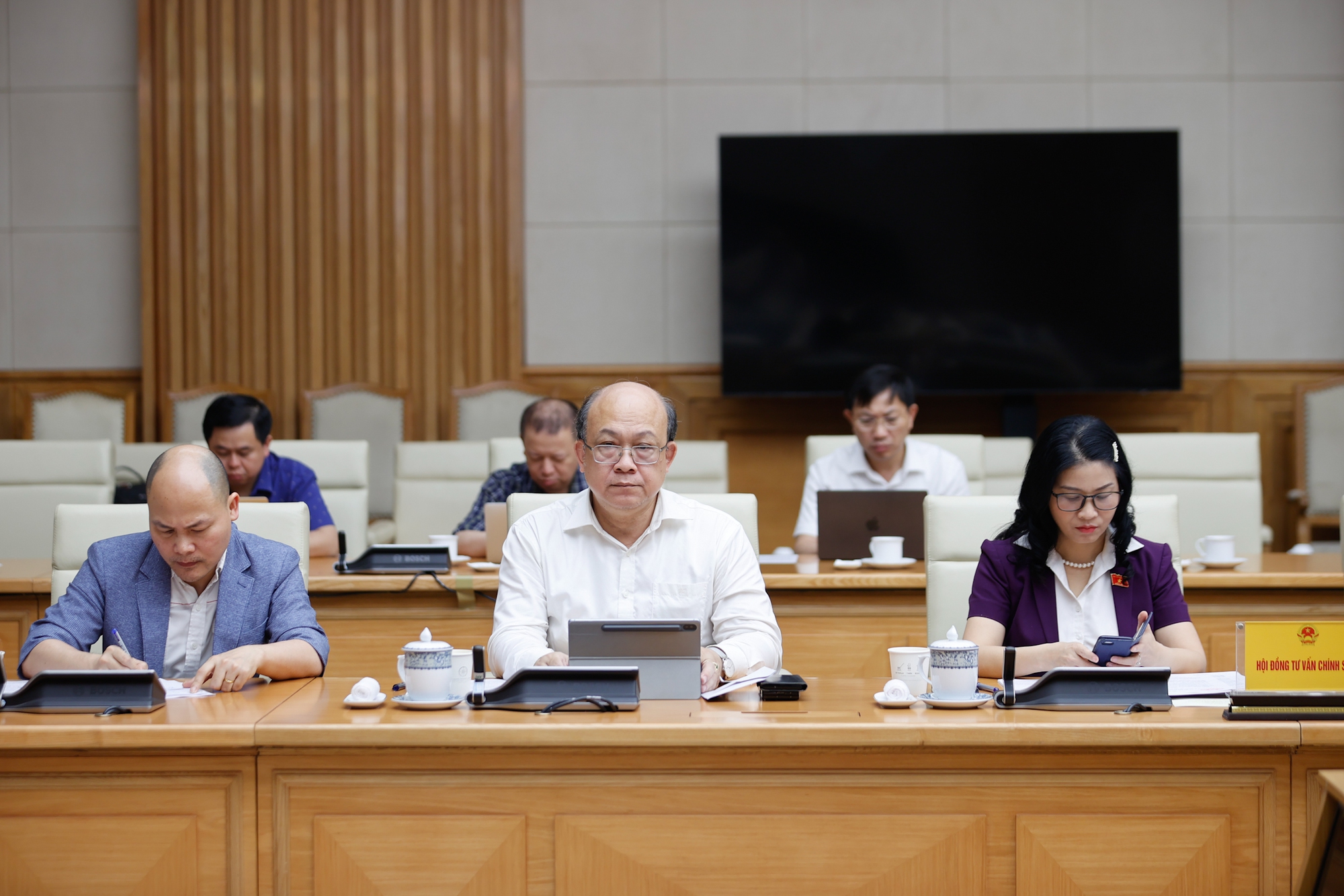 Thủ tướng: Thiết kế chính sách để đổi mới sáng tạo phát triển kinh tế tư nhân 'không có giới hạn'- Ảnh 4. Thủ tướng: Thiết kế chính sách để đổi mới sáng tạo phát triển kinh tế tư nhân 'không có giới hạn'- Ảnh 4.