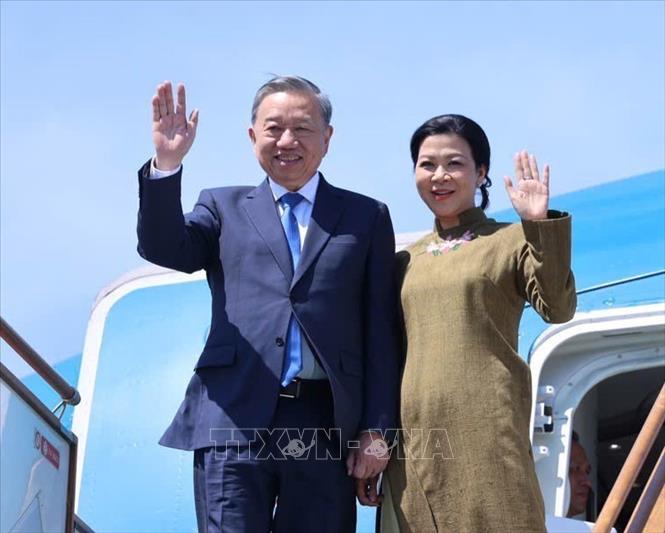 Tổng Bí thư kết thúc chuyến thăm Azerbaijan, lên đường thăm Liên bang Nga- Ảnh 3. Tổng Bí thư kết thúc chuyến thăm Azerbaijan, lên đường thăm Liên bang Nga- Ảnh 3.