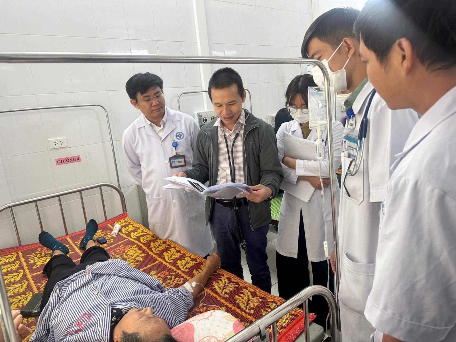 Bộ Y tế yêu cầu tuân thủ quy định về đào tạo, cập nhật kiến thức y khoa liên tục- Ảnh 1. Bộ Y tế yêu cầu tuân thủ quy định về đào tạo, cập nhật kiến thức y khoa liên tục- Ảnh 1.
