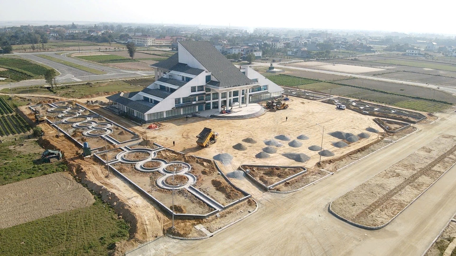 Bộ Tài chính đề nghị địa phương tích cực phối hợp xử lý tài sản công dôi dư - Ảnh 1. Bộ Tài chính đề nghị địa phương tích cực phối hợp xử lý tài sản công dôi dư - Ảnh 1.
