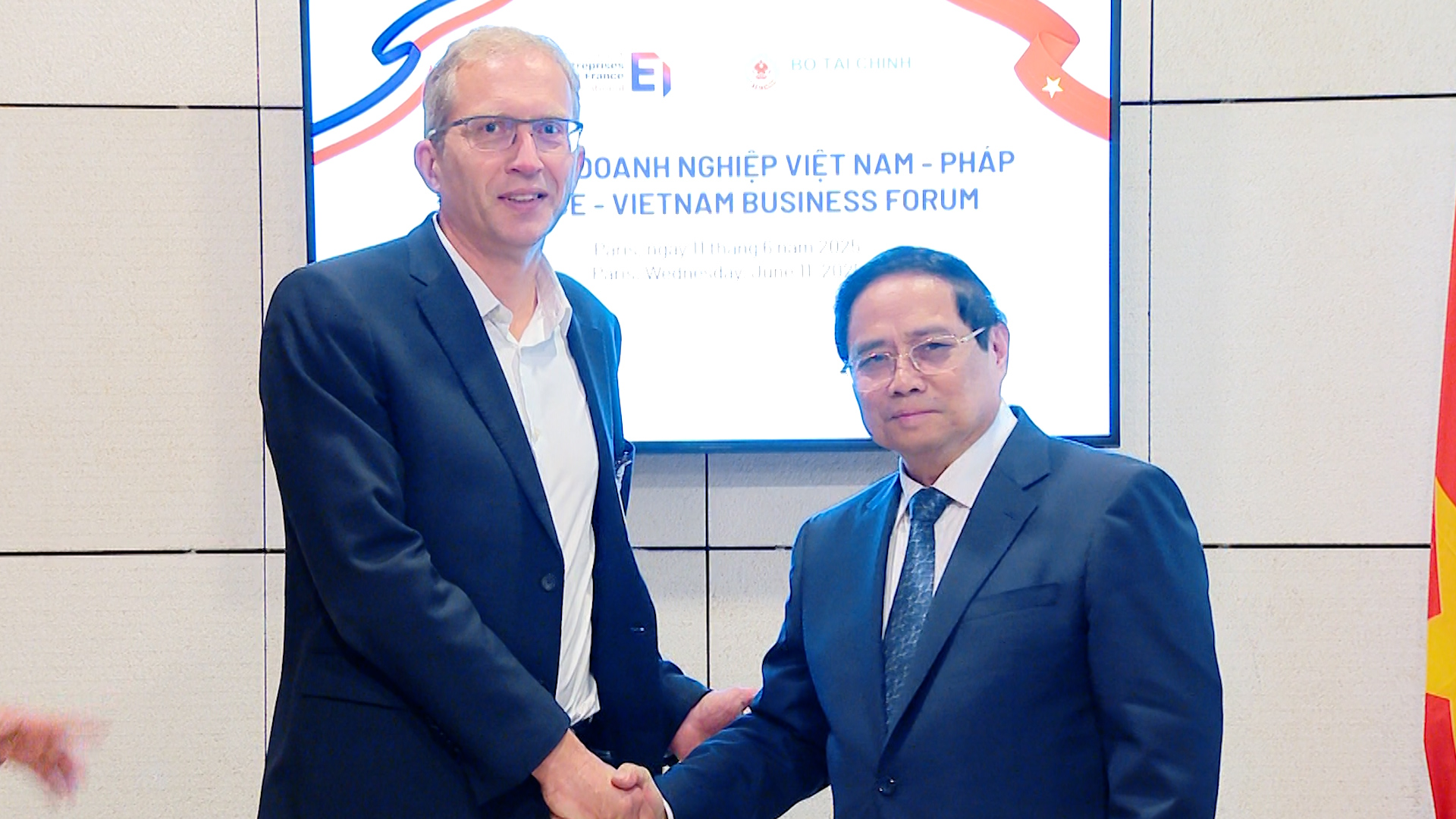Tập đoàn Pháp muốn tham gia dự án đường sắt tốc độ cao Bắc - Nam- Ảnh 1. Tập đoàn Pháp muốn tham gia dự án đường sắt tốc độ cao Bắc - Nam- Ảnh 1.