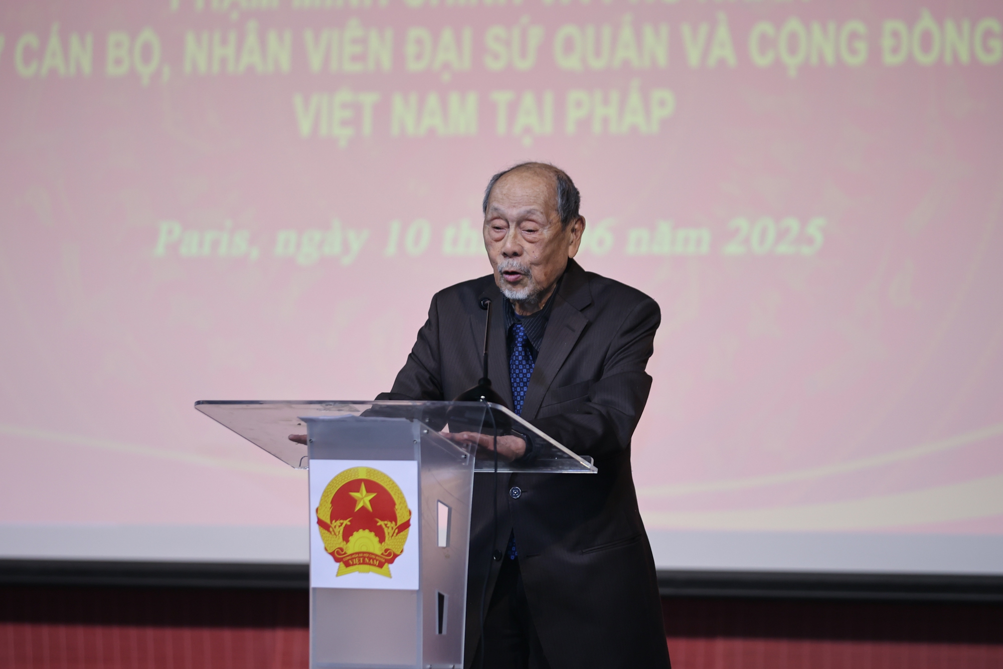 Thủ tướng: Cộng đồng người Việt Nam tại Pháp có truyền thống vô cùng đáng tự hào- Ảnh 3. Thủ tướng: Cộng đồng người Việt Nam tại Pháp có truyền thống vô cùng đáng tự hào- Ảnh 3.