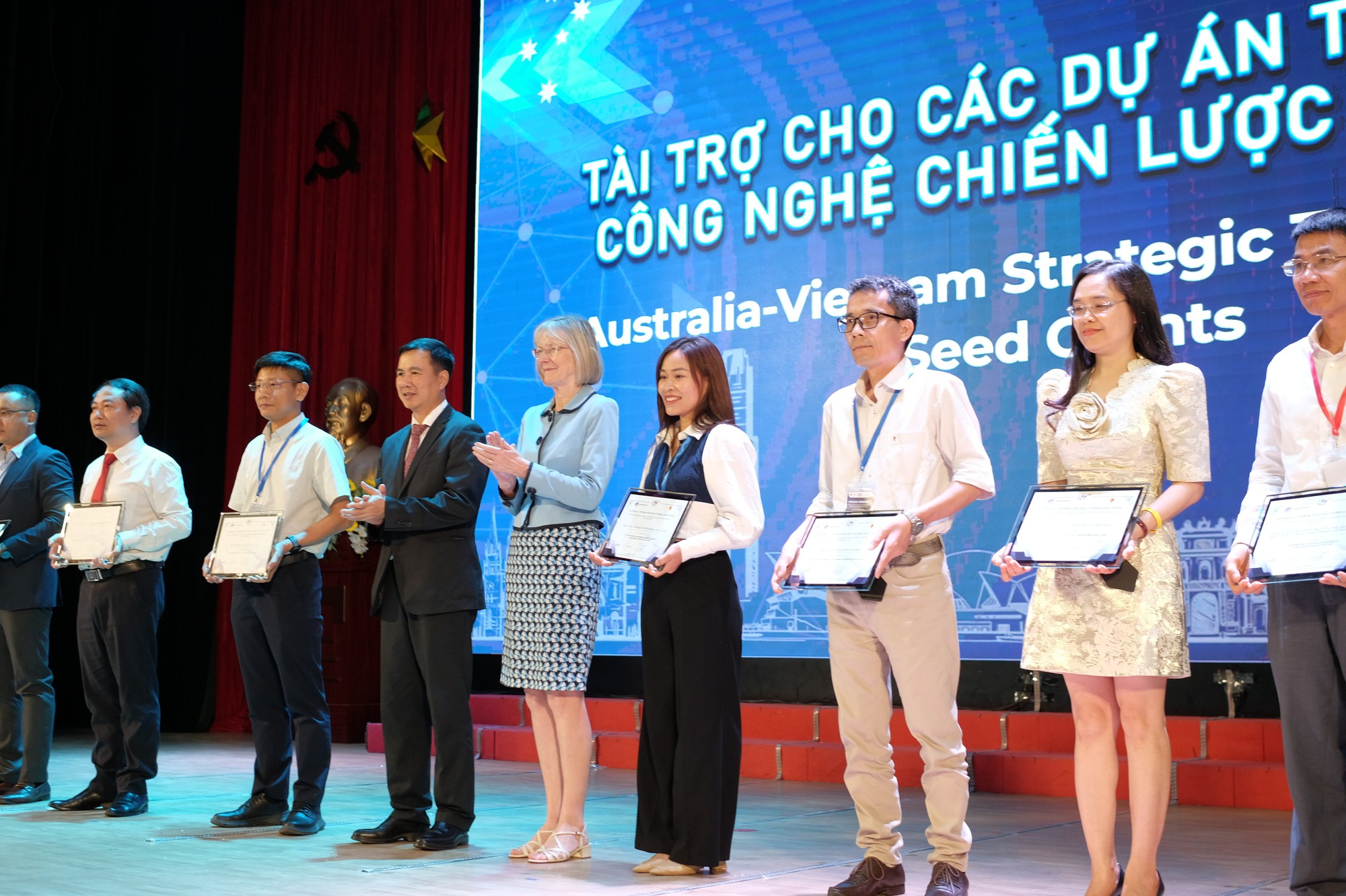 Khai trương Trung tâm Công nghệ Chiến lược Australia – Việt Nam- Ảnh 2.
