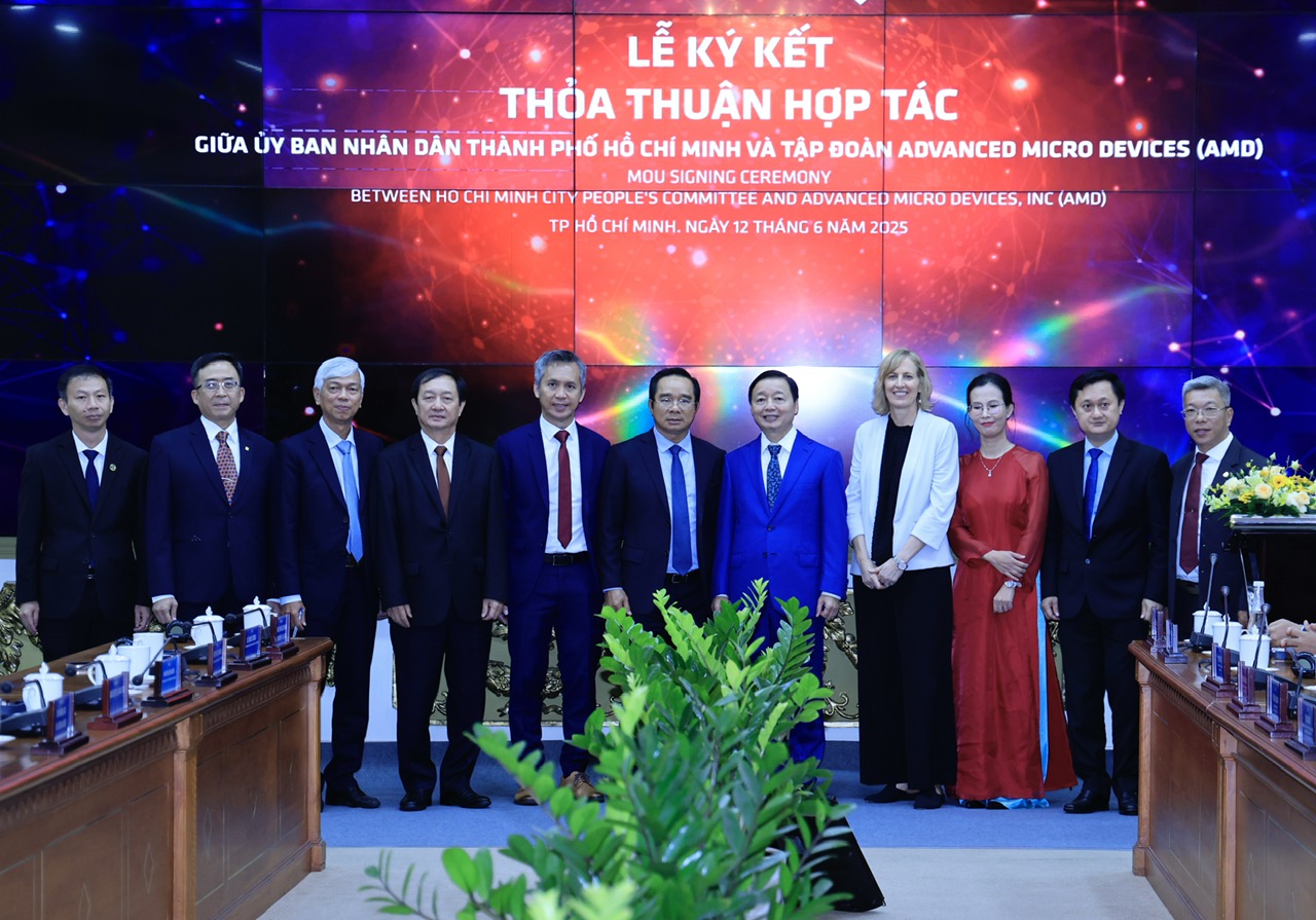 TPHCM phải hình thành hệ sinh thái công nghệ lõi và đổi mới sáng tạo có sức hút mạnh mẽ- Ảnh 4. TPHCM phải hình thành hệ sinh thái công nghệ lõi và đổi mới sáng tạo có sức hút mạnh mẽ- Ảnh 4.